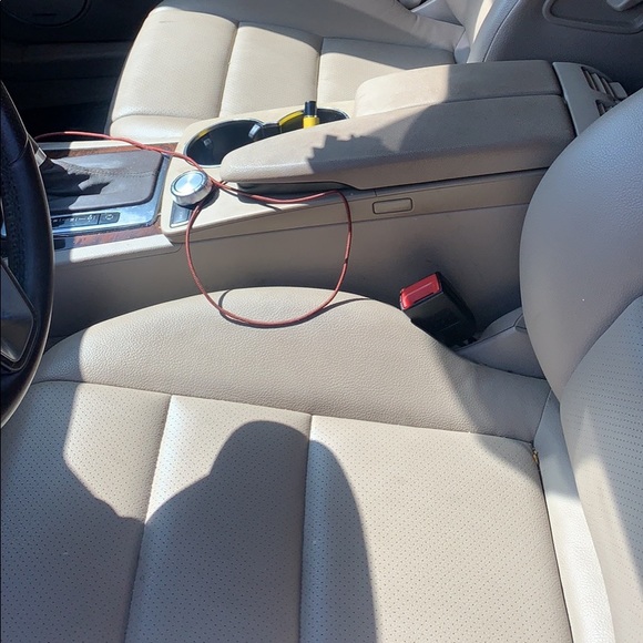 Vehicle - Picture 4 of 8